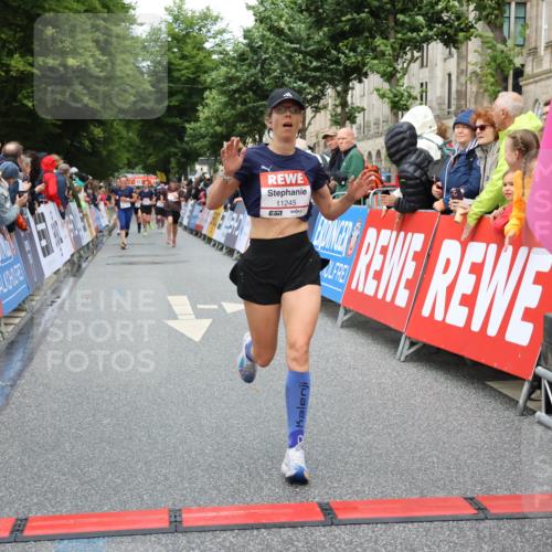 14.06.2026 - REWE Women's Run Strokosch-Dieckow http://msf.ph/oto/9750926 14.06.2026 09:50:42 Ziel 10869, 11245 meine-sportfotos.de