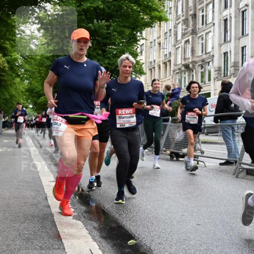 14.06.2026 - REWE Women's Run J. Mangold http://msf.ph/oto/9750932 14.06.2026 10:03:19 Ziel 10268, 10375, 10483, 10528, 10529, 10724, 10750, 10898, 10931, 10938, 10953, 10983, 11115, 11158, 11243, 11288, 11310, 11377, 11397, 11531 meine-sportfotos.de