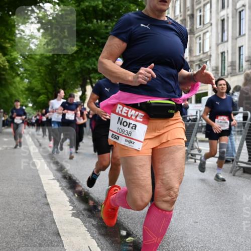 14.06.2026 - REWE Women's Run J. Mangold http://msf.ph/oto/9750935 14.06.2026 10:03:20 Ziel 10268, 10375, 10483, 10528, 10529, 10683, 10724, 10750, 10898, 10931, 10938, 10953, 10983, 11115, 11158, 11243, 11288, 11310, 11377, 11397, 11531 meine-sportfotos.de