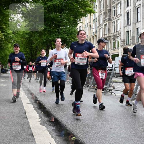 14.06.2026 - REWE Women's Run J. Mangold http://msf.ph/oto/9750947 14.06.2026 10:03:22 Ziel 10268, 10375, 10483, 10528, 10529, 10683, 10724, 10750, 10898, 10931, 10938, 10953, 10983, 11115, 11158, 11243, 11254, 11288, 11310, 11377, 11397, 11531 meine-sportfotos.de