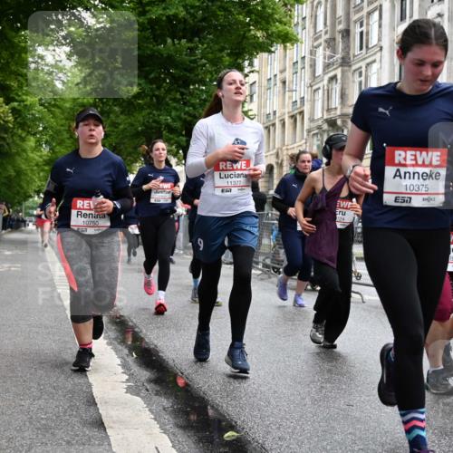 14.06.2026 - REWE Women's Run J. Mangold http://msf.ph/oto/9750951 14.06.2026 10:03:23 Ziel 10268, 10375, 10483, 10528, 10529, 10551, 10683, 10724, 10750, 10798, 10898, 10931, 10938, 10953, 10983, 11006, 11115, 11158, 11243, 11254, 11288, 11310, 11377, 11397, 11402, 11531 meine-sportfotos.de