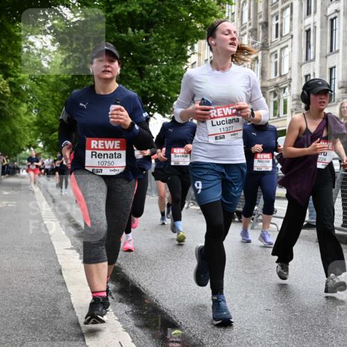 14.06.2026 - REWE Women's Run J. Mangold http://msf.ph/oto/9750954 14.06.2026 10:03:24 Ziel 10017, 10268, 10375, 10483, 10528, 10529, 10551, 10683, 10724, 10750, 10798, 10898, 10931, 11006, 11115, 11158, 11243, 11254, 11288, 11310, 11377, 11397, 11402, 11442, 11531 meine-sportfotos.de