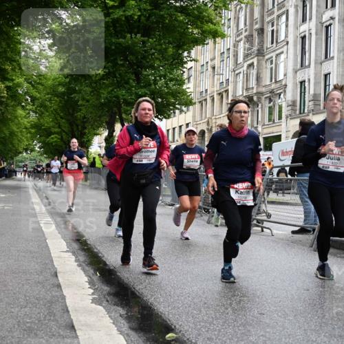 14.06.2026 - REWE Women's Run J. Mangold http://msf.ph/oto/9750978 14.06.2026 10:03:28 Ziel 10017, 10441, 10551, 10683, 10724, 10798, 10898, 10931, 11006, 11115, 11254, 11310, 11377, 11402, 11442 meine-sportfotos.de