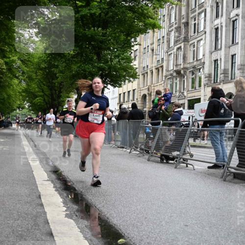 14.06.2026 - REWE Women's Run J. Mangold http://msf.ph/oto/9750993 14.06.2026 10:03:31 Ziel 10011, 10017, 10441, 10551, 10798, 10996, 11006, 11254, 11402, 11442 meine-sportfotos.de