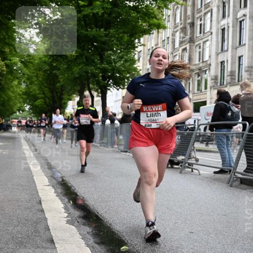 14.06.2026 - REWE Women's Run J. Mangold http://msf.ph/oto/9750998 14.06.2026 10:03:32 Ziel 10011, 10013, 10017, 10441, 10551, 10798, 10996, 11006, 11254, 11402, 11442 meine-sportfotos.de