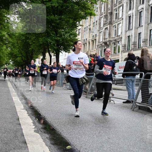 14.06.2026 - REWE Women's Run J. Mangold http://msf.ph/oto/9751018 14.06.2026 10:03:37 Ziel 10011, 10013, 10368, 10603, 10996, 11080 meine-sportfotos.de