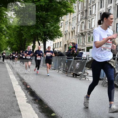 14.06.2026 - REWE Women's Run J. Mangold http://msf.ph/oto/9751023 14.06.2026 10:03:38 Ziel 10011, 10013, 10368, 10415, 10603, 10996, 11080 meine-sportfotos.de