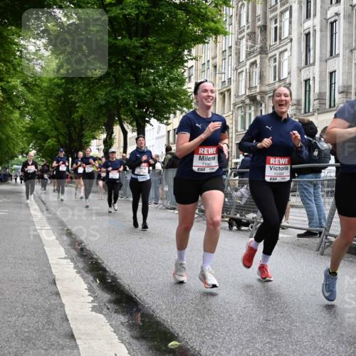 14.06.2026 - REWE Women's Run J. Mangold http://msf.ph/oto/9751034 14.06.2026 10:03:41 Ziel 10011, 10013, 10227, 10368, 10415, 10476, 10603, 10900, 11080 meine-sportfotos.de