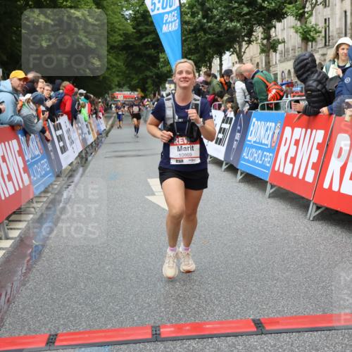 14.06.2026 - REWE Women's Run Strokosch-Dieckow http://msf.ph/oto/9751040 14.06.2026 09:50:34 Ziel 10396, 10869, 10958, 11009 meine-sportfotos.de