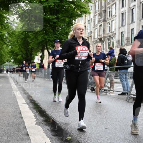 14.06.2026 - REWE Women's Run J. Mangold http://msf.ph/oto/9751066 14.06.2026 10:03:46 Ziel 10227, 10276, 10301, 10415, 10448, 10476, 10900, 11333 meine-sportfotos.de