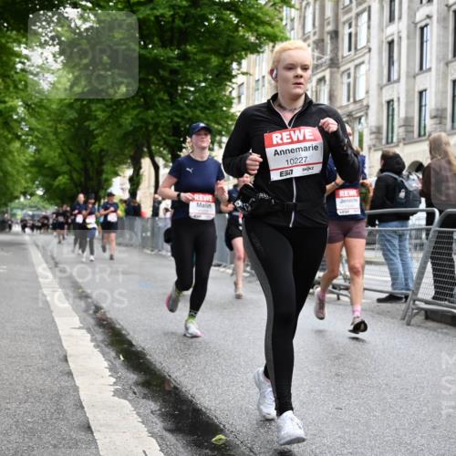 14.06.2026 - REWE Women's Run J. Mangold http://msf.ph/oto/9751067 14.06.2026 10:03:47 Ziel 10227, 10276, 10301, 10335, 10415, 10448, 10476, 10900, 11333 meine-sportfotos.de
