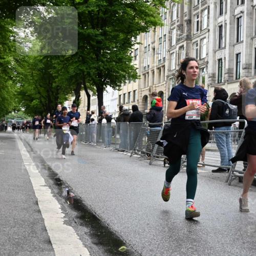14.06.2026 - REWE Women's Run J. Mangold http://msf.ph/oto/9751080 14.06.2026 10:03:49 Ziel 10227, 10276, 10301, 10335, 10448, 10476, 10554, 10900, 11108, 11333 meine-sportfotos.de