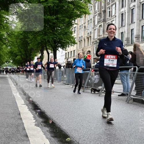 14.06.2026 - REWE Women's Run J. Mangold http://msf.ph/oto/9751102 14.06.2026 10:03:54 Ziel 10335, 10554, 10974, 11037, 11108, 11279, 11338, 11534 meine-sportfotos.de