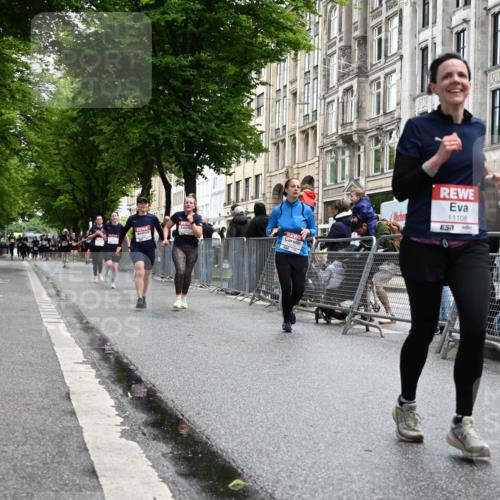 14.06.2026 - REWE Women's Run J. Mangold http://msf.ph/oto/9751105 14.06.2026 10:03:55 Ziel 10335, 10554, 10974, 11037, 11108, 11279, 11338, 11534 meine-sportfotos.de