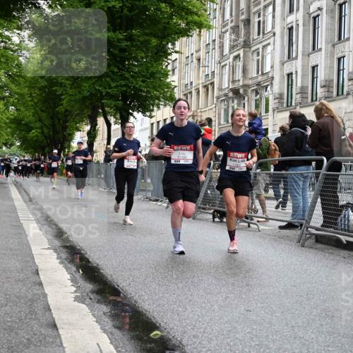 14.06.2026 - REWE Women's Run J. Mangold http://msf.ph/oto/9751145 14.06.2026 10:03:59 Ziel 10544, 10974, 11037, 11108, 11279, 11338, 11534 meine-sportfotos.de