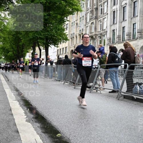 14.06.2026 - REWE Women's Run J. Mangold http://msf.ph/oto/9751164 14.06.2026 10:04:01 Ziel 10544, 10656, 10660, 10974, 11037, 11279, 11338, 11534 meine-sportfotos.de