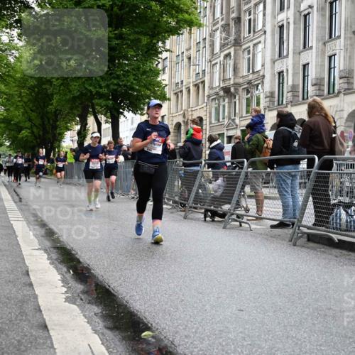 14.06.2026 - REWE Women's Run J. Mangold http://msf.ph/oto/9751173 14.06.2026 10:04:04 Ziel 10544, 10656, 10660, 11144, 11338, 11534 meine-sportfotos.de