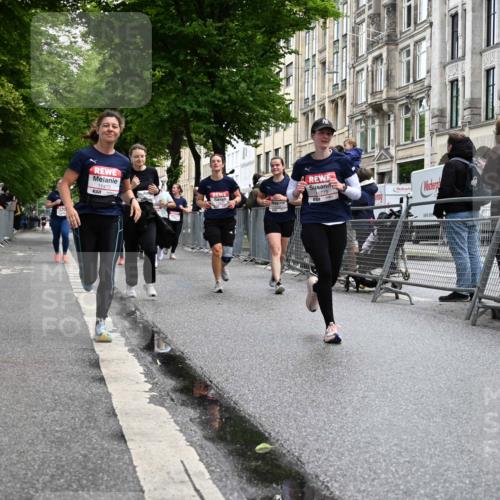 14.06.2026 - REWE Women's Run J. Mangold http://msf.ph/oto/9751216 14.06.2026 10:04:12 Ziel 10486, 10771, 10779, 10787, 10788, 11002, 11068, 11118, 11144, 11187, 11473 meine-sportfotos.de