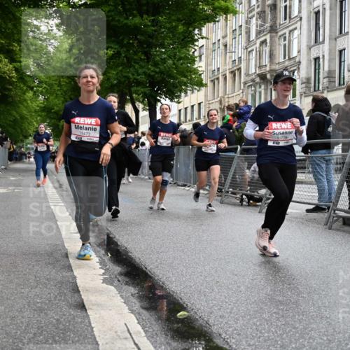 14.06.2026 - REWE Women's Run J. Mangold http://msf.ph/oto/9751222 14.06.2026 10:04:12 Ziel 10486, 10771, 10779, 10787, 10788, 11002, 11068, 11118, 11144, 11187, 11473 meine-sportfotos.de