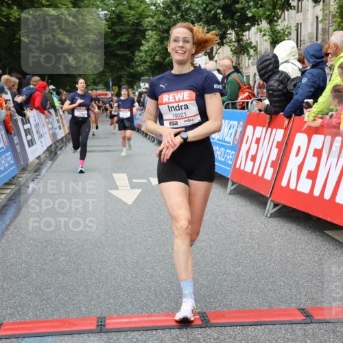 14.06.2026 - REWE Women's Run Strokosch-Dieckow http://msf.ph/oto/9751258 14.06.2026 09:50:25 Ziel 10021, 10346, 10396, 10958 meine-sportfotos.de