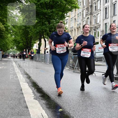 14.06.2026 - REWE Women's Run J. Mangold http://msf.ph/oto/9751282 14.06.2026 10:04:17 Ziel 10486, 10771, 10787, 10788, 11002, 11068, 11118, 11187 meine-sportfotos.de