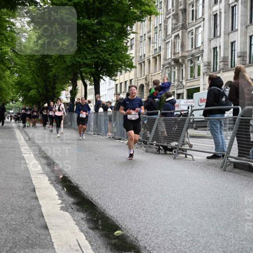 14.06.2026 - REWE Women's Run J. Mangold http://msf.ph/oto/9751331 14.06.2026 10:04:35 Ziel 10326, 10610, 11290 meine-sportfotos.de