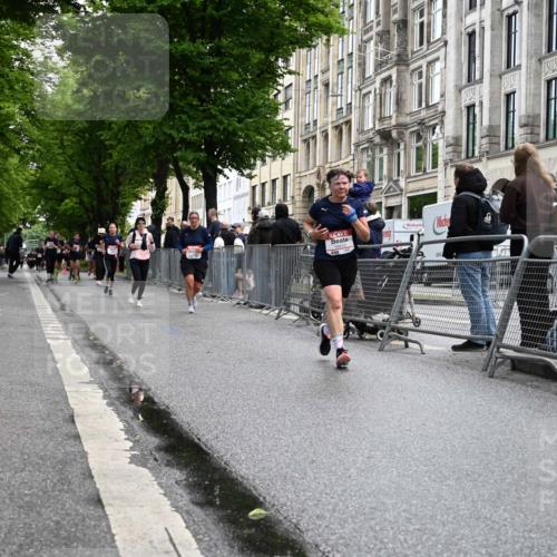 14.06.2026 - REWE Women's Run J. Mangold http://msf.ph/oto/9751339 14.06.2026 10:04:36 Ziel 10326, 10610, 11081, 11290 meine-sportfotos.de