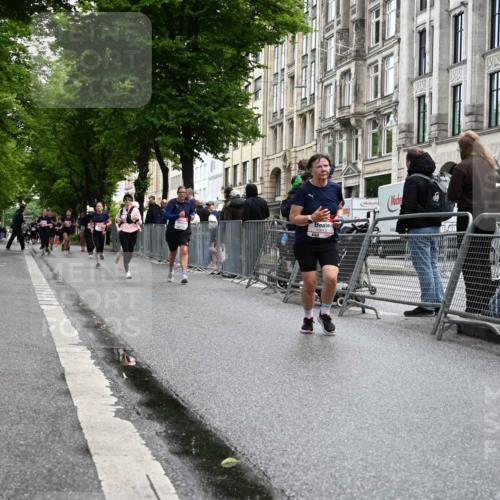 14.06.2026 - REWE Women's Run J. Mangold http://msf.ph/oto/9751343 14.06.2026 10:04:36 Ziel 10326, 10610, 11081, 11290 meine-sportfotos.de