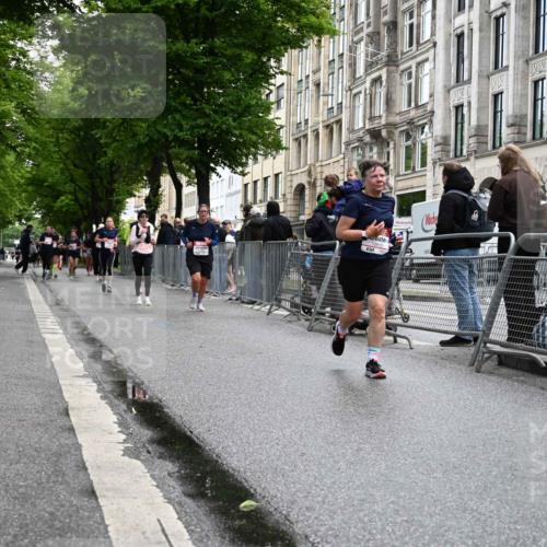 14.06.2026 - REWE Women's Run J. Mangold http://msf.ph/oto/9751345 14.06.2026 10:04:36 Ziel 10326, 10610, 11081, 11290 meine-sportfotos.de