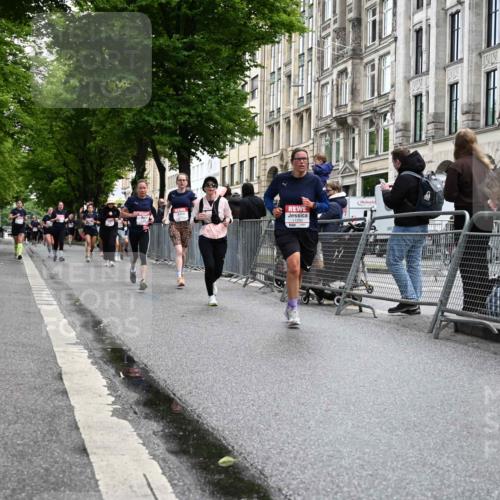 14.06.2026 - REWE Women's Run J. Mangold http://msf.ph/oto/9751352 14.06.2026 10:04:39 Ziel 10127, 10191, 10329, 10610, 11081, 11290 meine-sportfotos.de