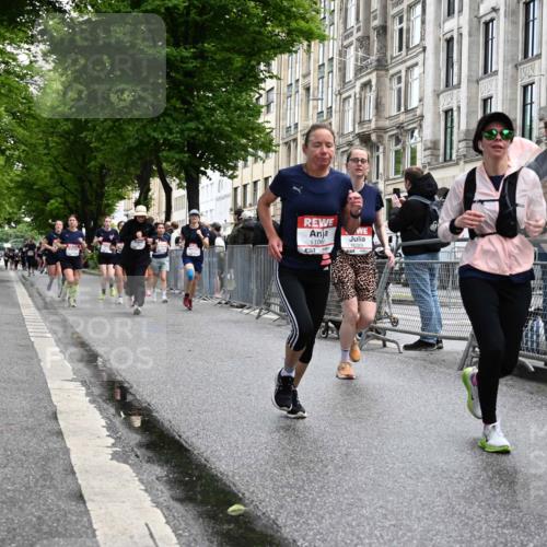 14.06.2026 - REWE Women's Run J. Mangold http://msf.ph/oto/9751388 14.06.2026 10:04:42 Ziel 10127, 10191, 10329, 10610, 10822, 11081, 11290, 11323, 11482, 11524 meine-sportfotos.de