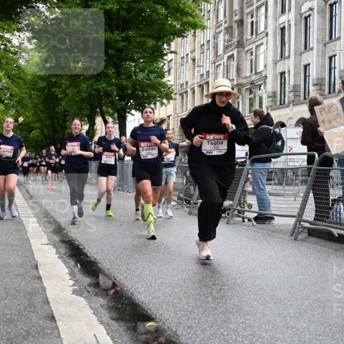 14.06.2026 - REWE Women's Run J. Mangold http://msf.ph/oto/9751418 14.06.2026 10:04:46 Ziel 10127, 10191, 10329, 10719, 10822, 11027, 11043, 11081, 11091, 11323, 11482, 11524 meine-sportfotos.de
