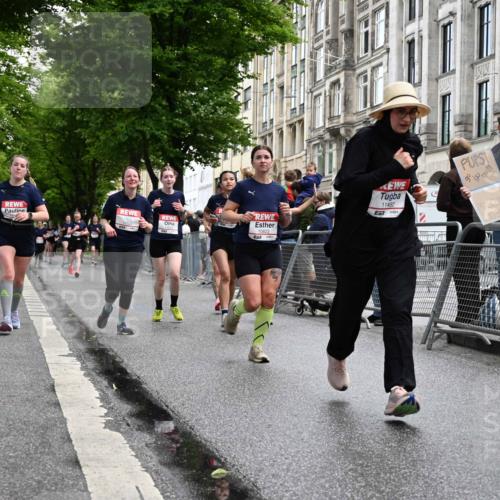 14.06.2026 - REWE Women's Run J. Mangold http://msf.ph/oto/9751424 14.06.2026 10:04:46 Ziel 10127, 10191, 10329, 10719, 10822, 11027, 11043, 11081, 11091, 11323, 11482, 11524 meine-sportfotos.de