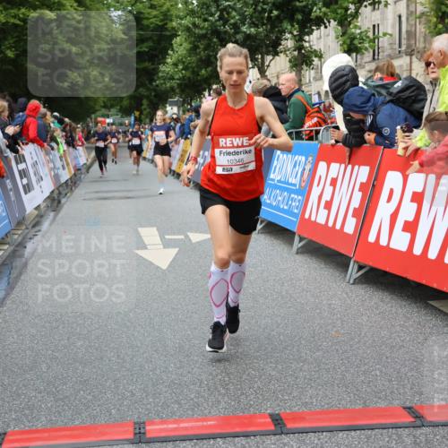 14.06.2026 - REWE Women's Run Strokosch-Dieckow http://msf.ph/oto/9751428 14.06.2026 09:50:20 Ziel 10021, 10214, 10346 meine-sportfotos.de