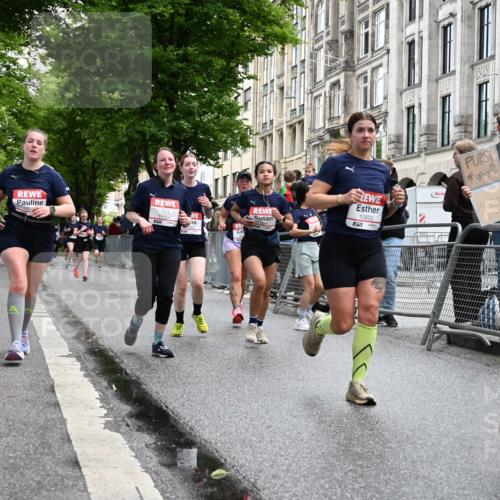 14.06.2026 - REWE Women's Run J. Mangold http://msf.ph/oto/9751435 14.06.2026 10:04:47 Ziel 10127, 10191, 10329, 10719, 10822, 11027, 11043, 11091, 11323, 11482, 11524 meine-sportfotos.de