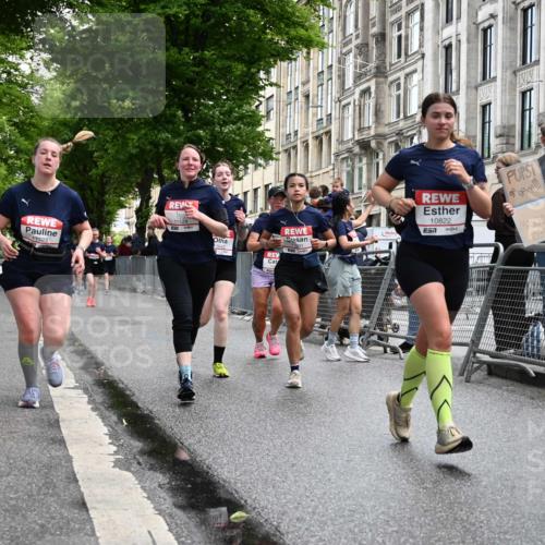 14.06.2026 - REWE Women's Run J. Mangold http://msf.ph/oto/9751438 14.06.2026 10:04:47 Ziel 10127, 10191, 10329, 10719, 10822, 11027, 11043, 11091, 11323, 11482, 11524 meine-sportfotos.de