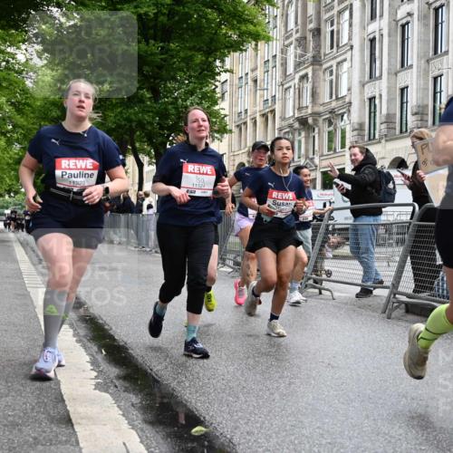 14.06.2026 - REWE Women's Run J. Mangold http://msf.ph/oto/9751442 14.06.2026 10:04:48 Ziel 10127, 10191, 10318, 10329, 10719, 10822, 11027, 11043, 11091, 11323, 11482, 11524 meine-sportfotos.de