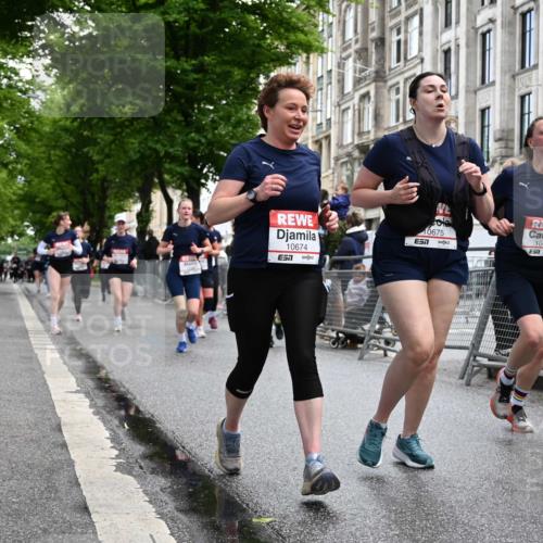 14.06.2026 - REWE Women's Run J. Mangold http://msf.ph/oto/9751491 14.06.2026 10:04:57 Ziel 10318, 10409, 10512, 10533, 10583, 10588, 10674, 10675, 10968, 11263, 11452, 11462 meine-sportfotos.de
