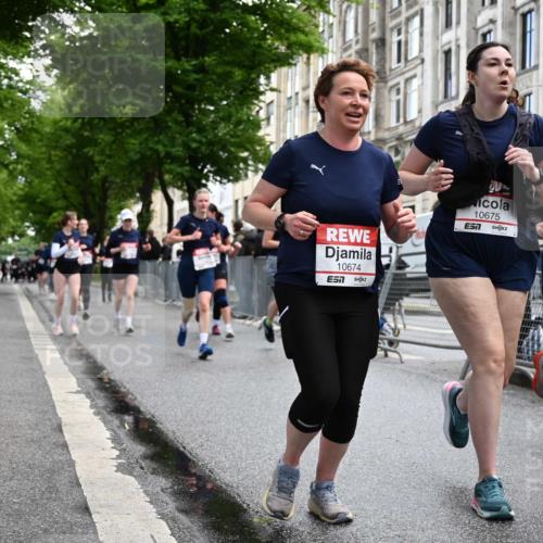 14.06.2026 - REWE Women's Run J. Mangold http://msf.ph/oto/9751493 14.06.2026 10:04:57 Ziel 10318, 10409, 10512, 10533, 10583, 10588, 10674, 10675, 10968, 11263, 11452, 11462 meine-sportfotos.de
