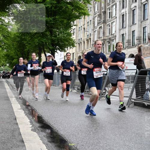 14.06.2026 - REWE Women's Run J. Mangold http://msf.ph/oto/9751503 14.06.2026 10:04:59 Ziel 10222, 10409, 10512, 10524, 10533, 10583, 10588, 10674, 10675, 10968, 11107, 11263, 11452, 11462 meine-sportfotos.de