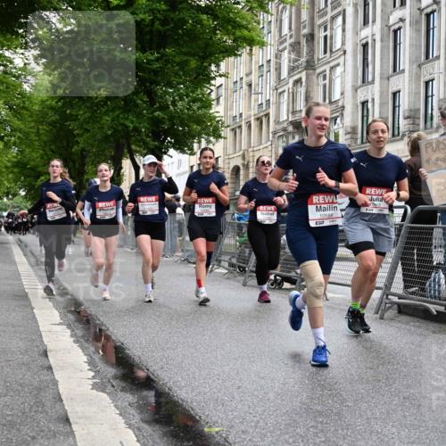 14.06.2026 - REWE Women's Run J. Mangold http://msf.ph/oto/9751506 14.06.2026 10:04:59 Ziel 10222, 10409, 10512, 10524, 10533, 10583, 10588, 10674, 10675, 10968, 11107, 11263, 11452, 11462 meine-sportfotos.de