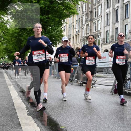 14.06.2026 - REWE Women's Run J. Mangold http://msf.ph/oto/9751521 14.06.2026 10:05:00 Ziel 10222, 10409, 10512, 10524, 10533, 10583, 10588, 10674, 10675, 10968, 11107, 11263, 11452, 11462 meine-sportfotos.de