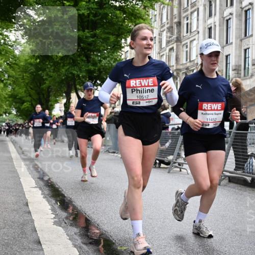 14.06.2026 - REWE Women's Run J. Mangold http://msf.ph/oto/9751532 14.06.2026 10:05:01 Ziel 10222, 10409, 10512, 10524, 10533, 10583, 10588, 10645, 10674, 10675, 10968, 11107, 11263, 11452, 11462 meine-sportfotos.de