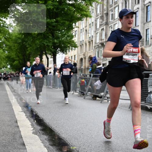 14.06.2026 - REWE Women's Run J. Mangold http://msf.ph/oto/9751542 14.06.2026 10:05:03 Ziel 10222, 10418, 10512, 10524, 10533, 10583, 10588, 10645, 10836, 10968, 11107, 11263, 11452, 11462 meine-sportfotos.de