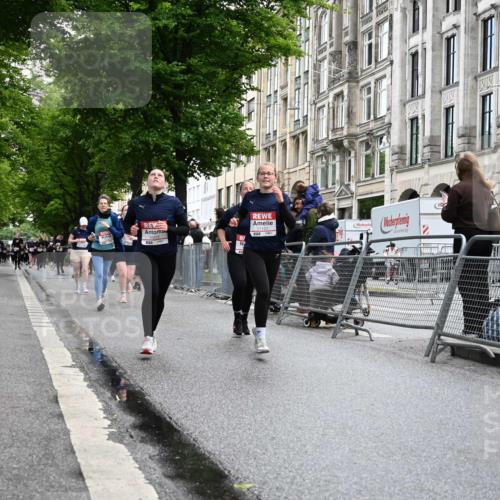 14.06.2026 - REWE Women's Run J. Mangold http://msf.ph/oto/9751547 14.06.2026 10:05:03 Ziel 10222, 10418, 10512, 10524, 10533, 10583, 10588, 10645, 10836, 10968, 11107, 11263, 11452, 11462 meine-sportfotos.de