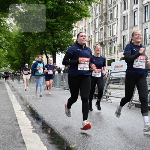 14.06.2026 - REWE Women's Run J. Mangold http://msf.ph/oto/9751560 14.06.2026 10:05:04 Ziel 10222, 10418, 10512, 10524, 10533, 10583, 10645, 10836, 10968, 11107, 11263, 11264, 11452, 11462 meine-sportfotos.de