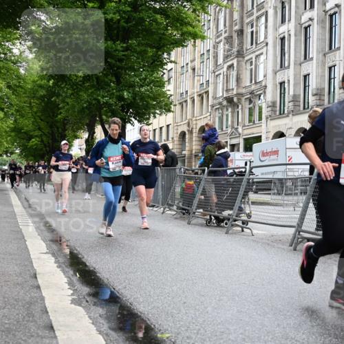 14.06.2026 - REWE Women's Run J. Mangold http://msf.ph/oto/9751570 14.06.2026 10:05:05 Ziel 10222, 10418, 10512, 10524, 10583, 10645, 10836, 11107, 11263, 11264, 11452, 11462 meine-sportfotos.de