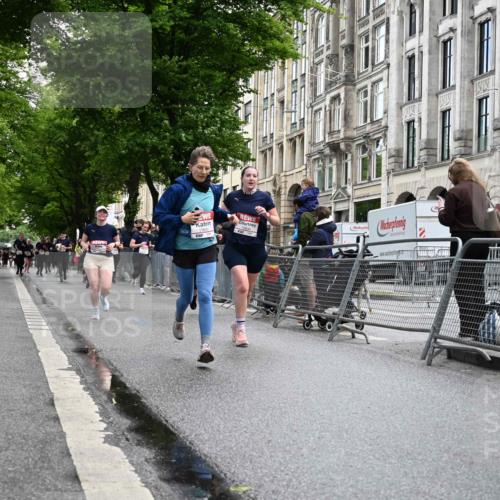 14.06.2026 - REWE Women's Run J. Mangold http://msf.ph/oto/9751572 14.06.2026 10:05:06 Ziel 10222, 10418, 10524, 10645, 10836, 11107, 11263, 11264 meine-sportfotos.de