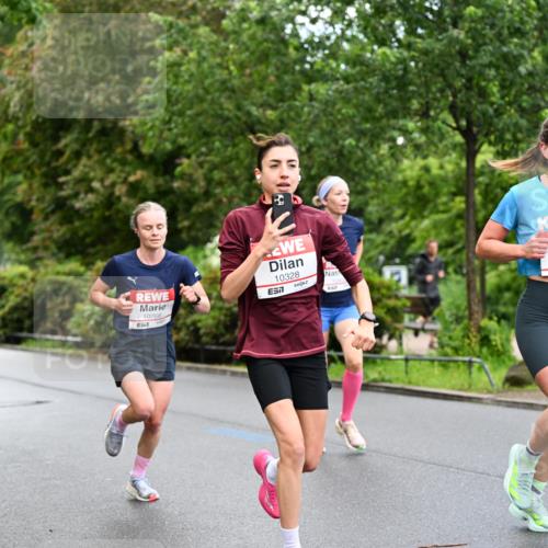 14.06.2026 - REWE Women's Run Dr. Thomas Lammeyer http://msf.ph/oto/9751579 14.06.2026 09:13:56 Laufen 10266, 10328, 7, 10072 meine-sportfotos.de