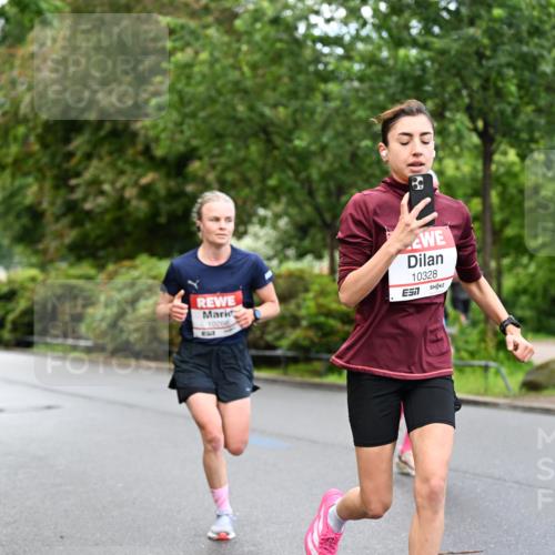14.06.2026 - REWE Women's Run Dr. Thomas Lammeyer http://msf.ph/oto/9751583 14.06.2026 09:13:56 Laufen 10266, 10328, 57 meine-sportfotos.de